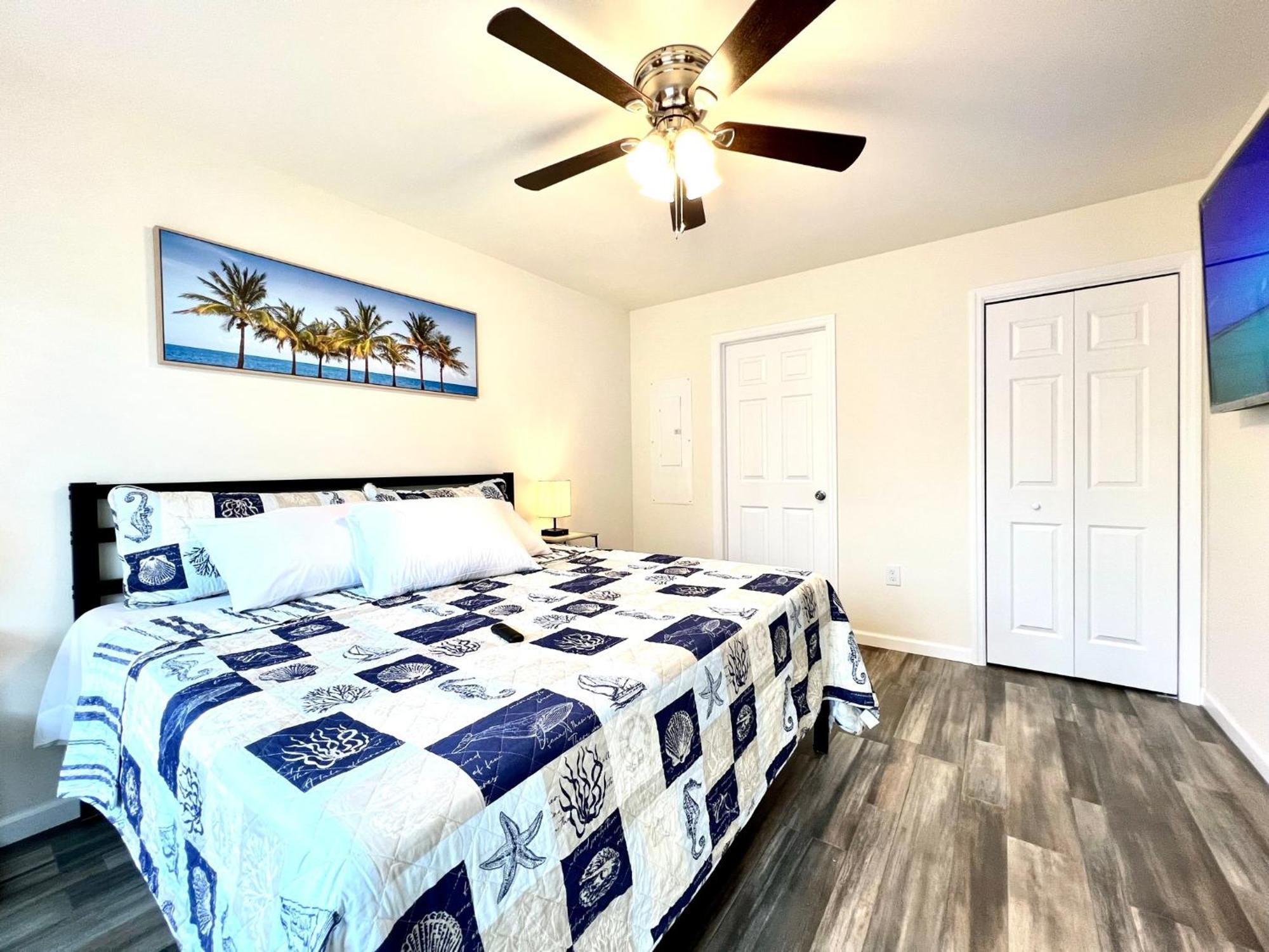 Сasa de vacaciones House Cape Just 1 Block From The Bay & A Short 5 Minutes Walk, Sleeps 19 Cape May